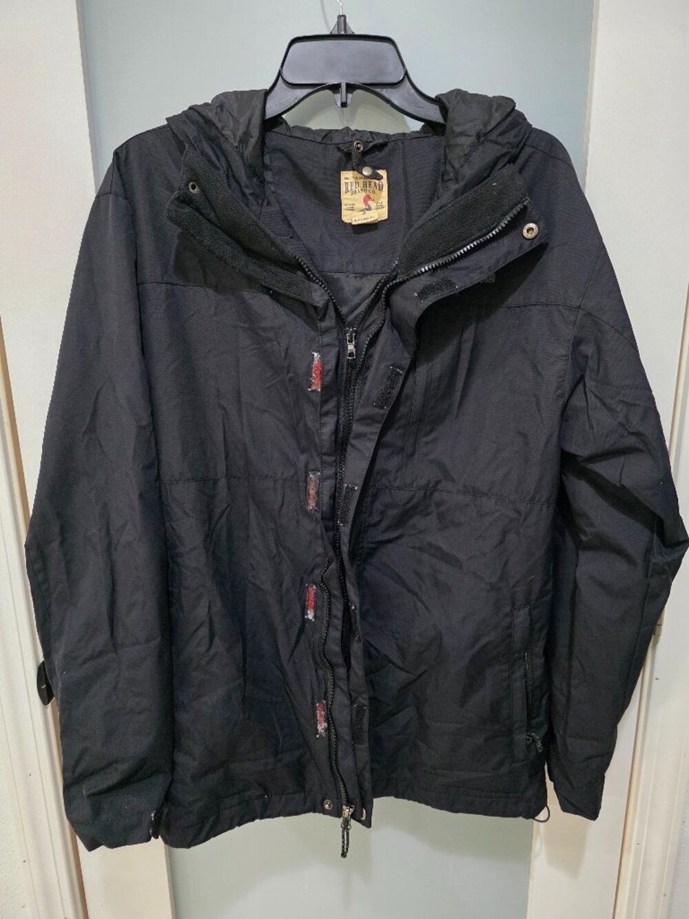 Red Head Black Hooded Coat Double Zipper‎ Size Small